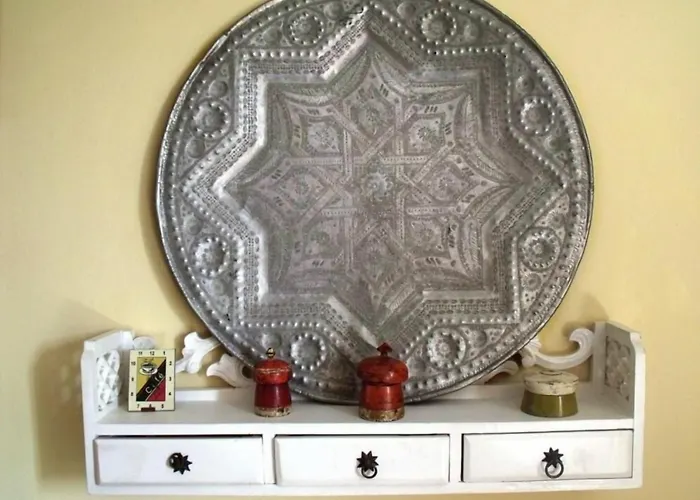 Bed & Breakfast Maison Basta 3*